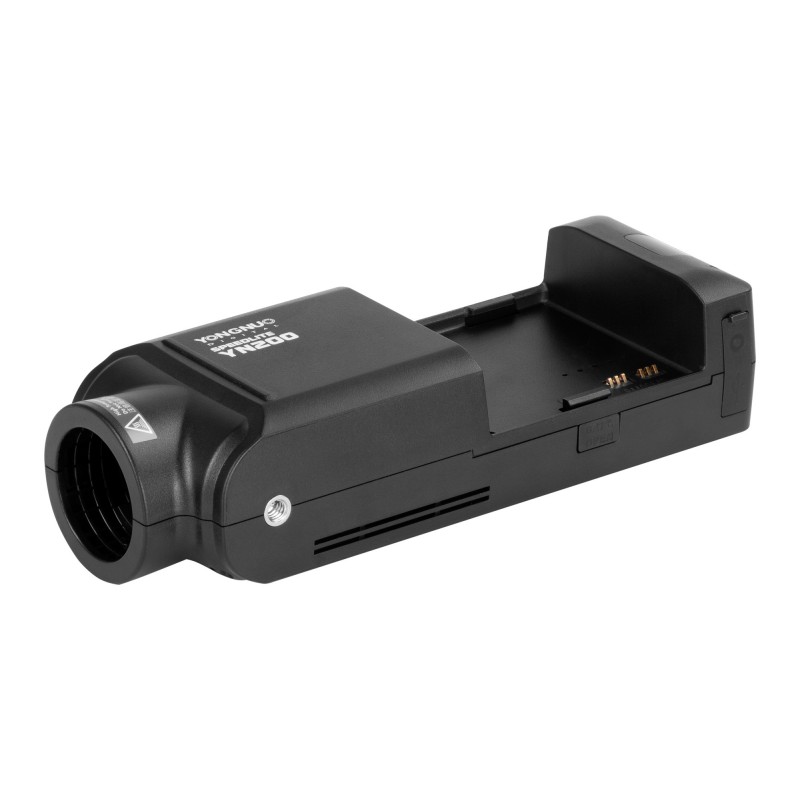 Plenerowa lampa błyskowa Yongnuo YN200 gniazdo baterii