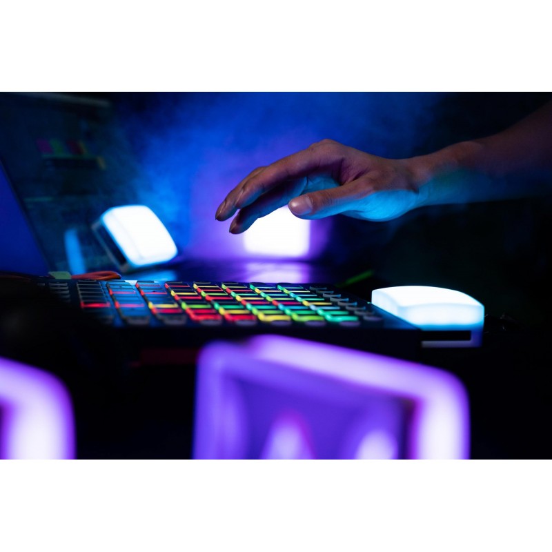 Lampa LED Aputure MC - Zdjęcie 10